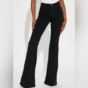 Black fashion, nova Santorini flare jeans
